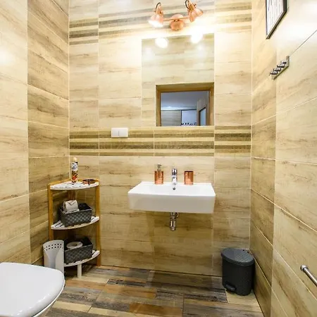 Anna 2 홈스테이 자코파네