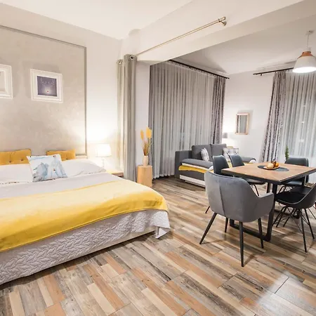 Anna 2 홈스테이 자코파네