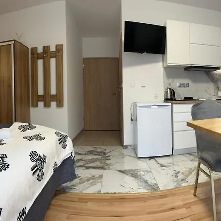 Anna 2 * زاكوباني