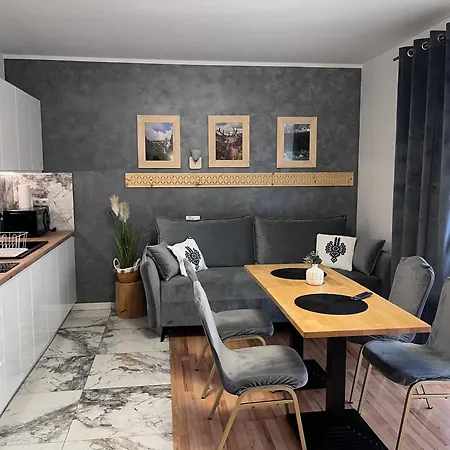 Anna 2 زاكوباني