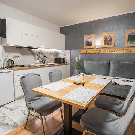 Anna 2 * زاكوباني